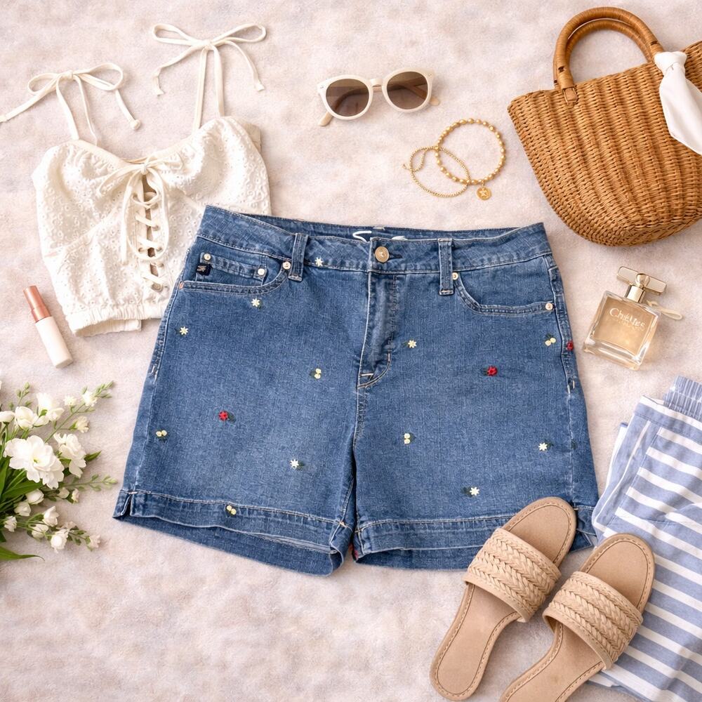 Seven7 Denim Shorts Womens Size 10 Floral Embroidered Mid Rise Casual